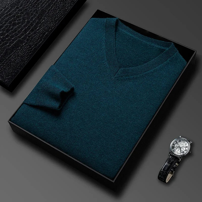 Men's V-Neck Sweater in Fine Knit, Long Sleeve | Savoni - Blue