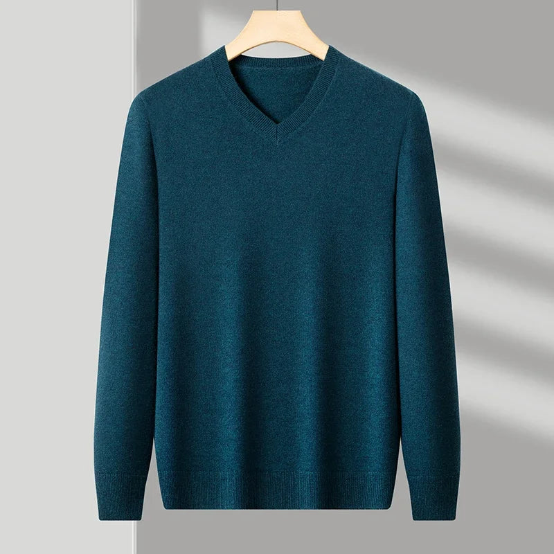 Men's V-Neck Sweater in Fine Knit, Long Sleeve | Savoni